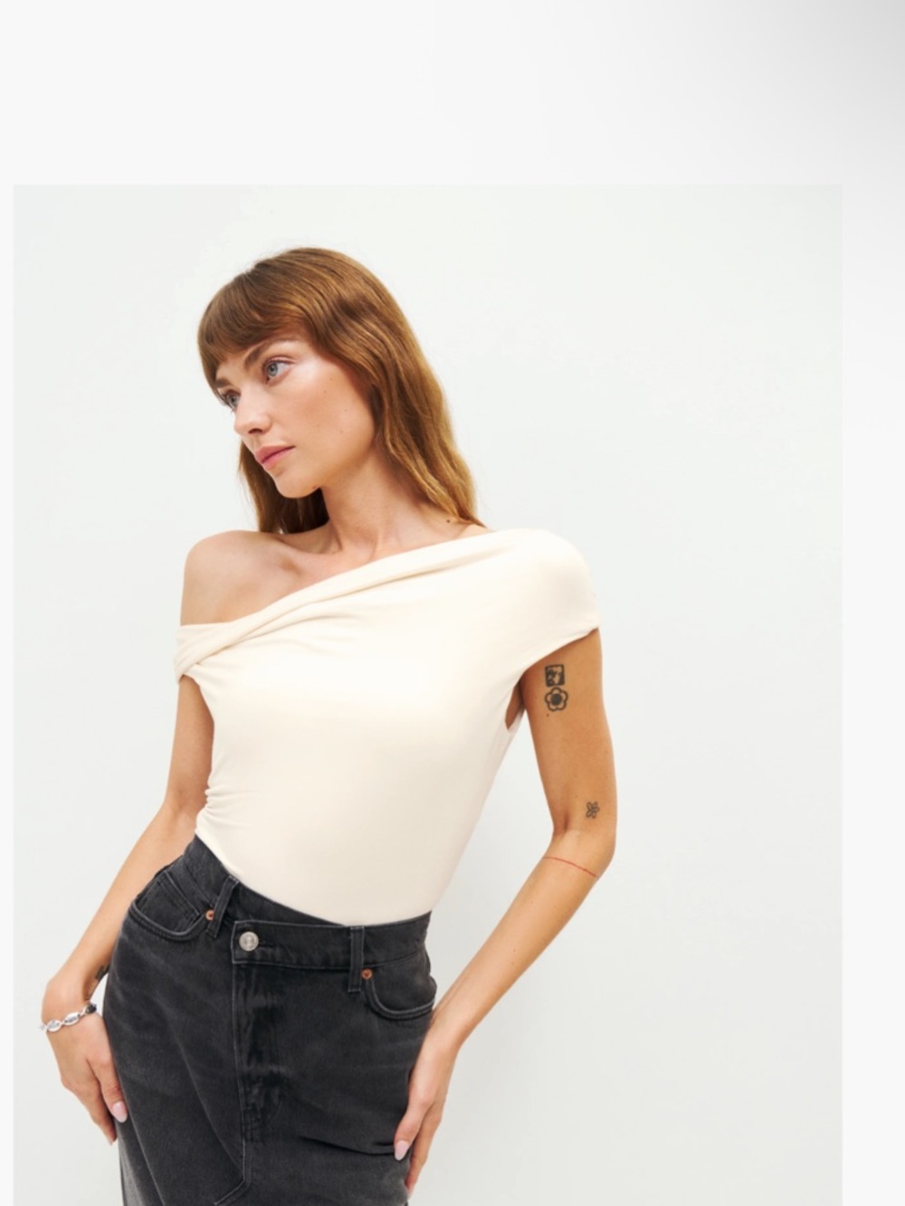 Reformation Off-Shoulder “Cello” Cream Knit Top - Size S